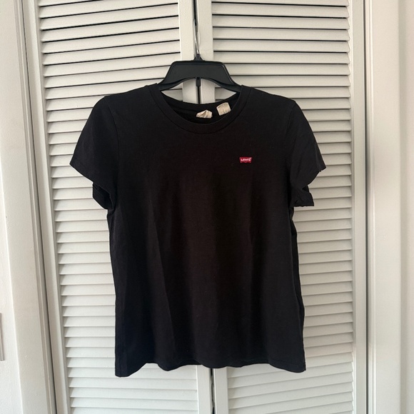 Levi’s Black Logo T-Shirt – Size M - Picture 1 of 4